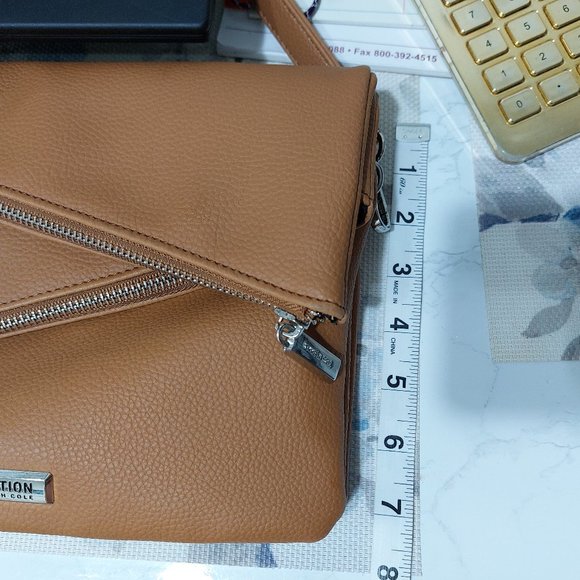 Kenneth Cole Multi Layer Zipper Fold Over Messenger Stylish Crossbody Bag - Picture 6 of 10